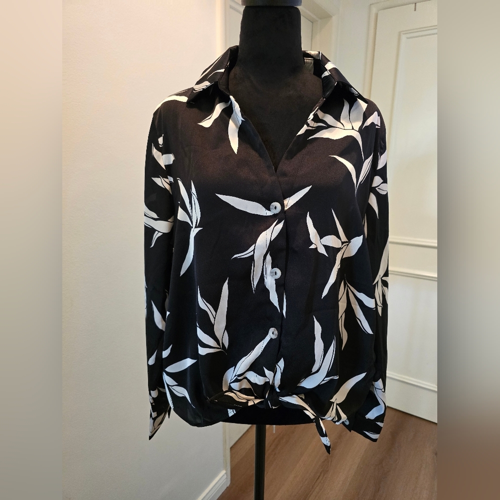 NWT Rielle Botanical Print Shirt - Picture 2 of 8
